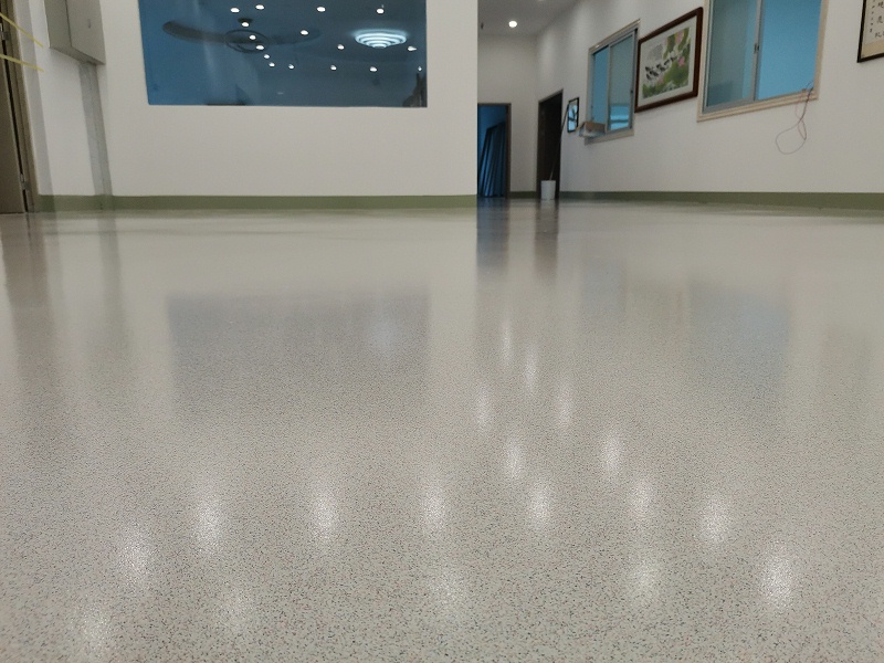 環氧彩砂自流平地坪