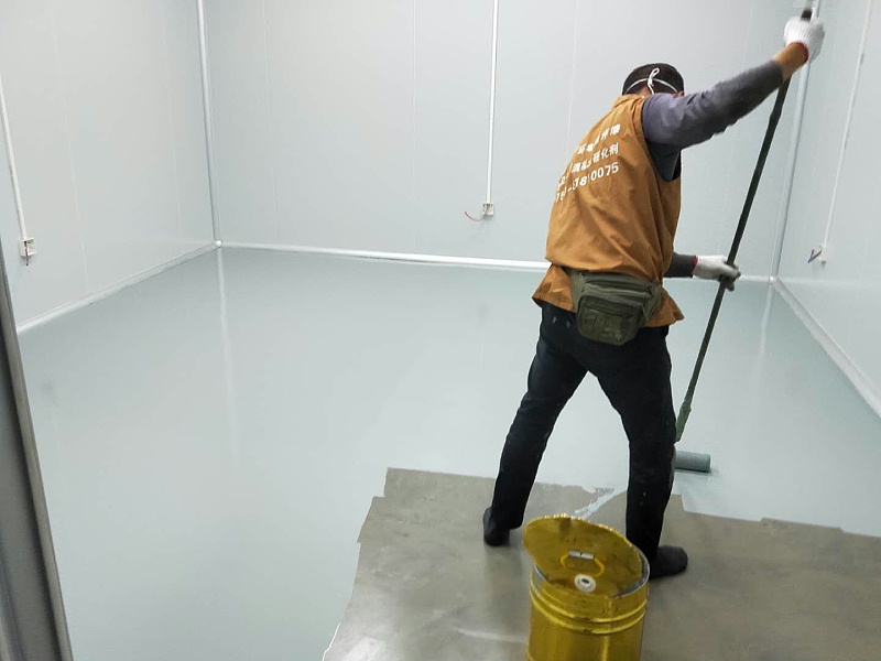 “地衛(wèi)士”環(huán)氧地坪漆施工