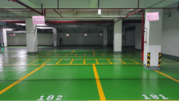 金粵宏泰大廈停車場選用地衛士超耐磨止滑地坪漆