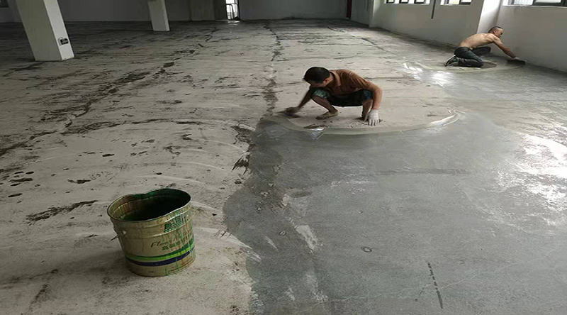 環氧地坪漆施工底漆