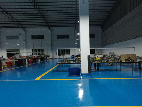 廖總經驗分享：地坪漆包工多少錢一平方？