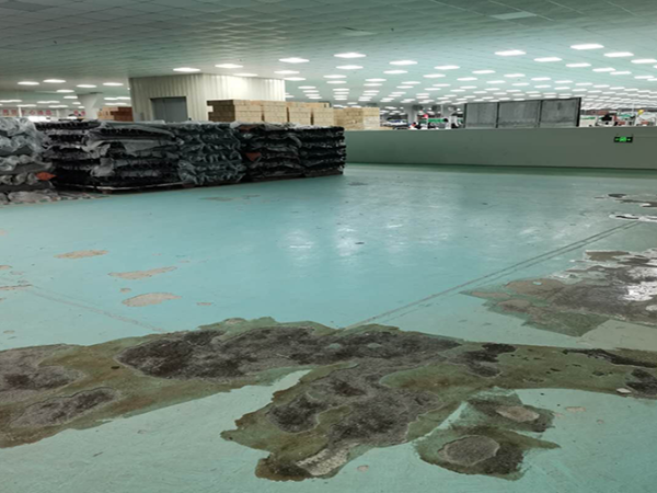 不到半年的環氧地坪漆工程為何就爛成這樣了？