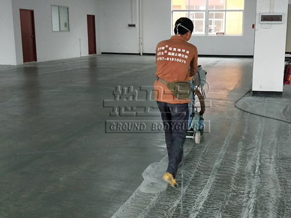 地坪漆施工,地面打磨,地衛士地坪,佛山地坪漆施工,地坪漆工程