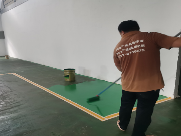 為什么有人會覺得地板漆價格貴呢？