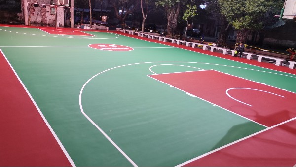 聯(lián)星球場(chǎng)選用壓克力運(yùn)動(dòng)場(chǎng)地坪漆
